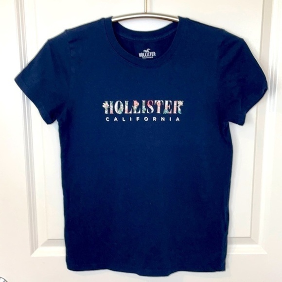 HOLLISTER | Women’s Dark Blue Floral Print Logo HOLLISTER Shirt Size Medium - Picture 2 of 5
